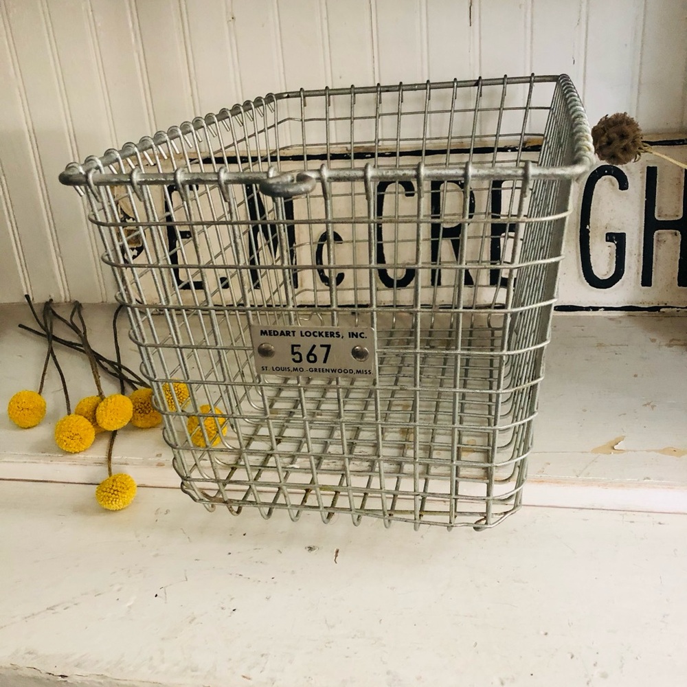 Metal Vintage Wire Storage Basket